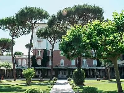 Villa Regina - Marepineta Resort Milano Marittima Italy