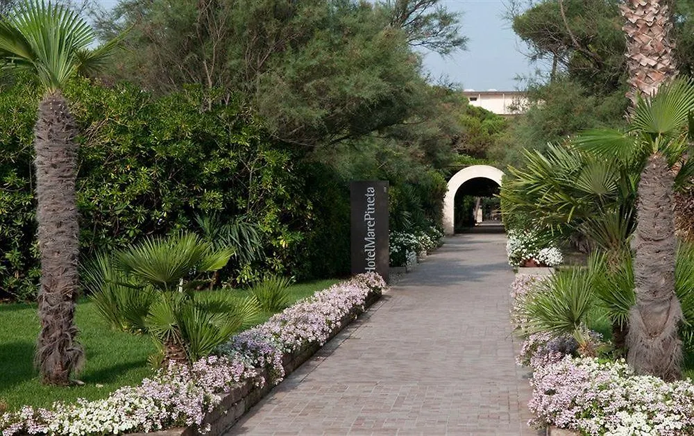 Villa Regina - Marepineta Resort Milano Marittima Hotel